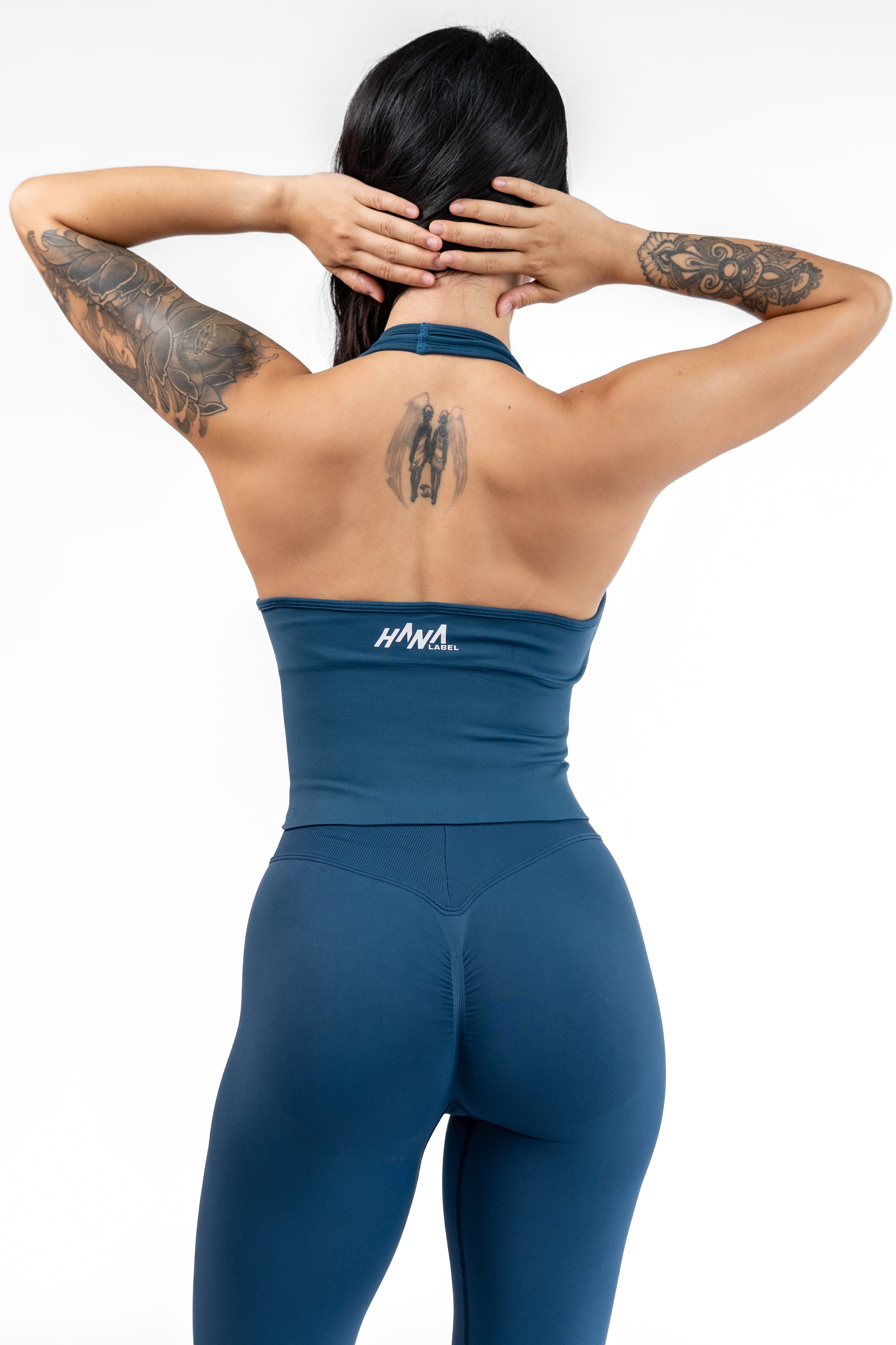 Aura Halter (áo yếm)