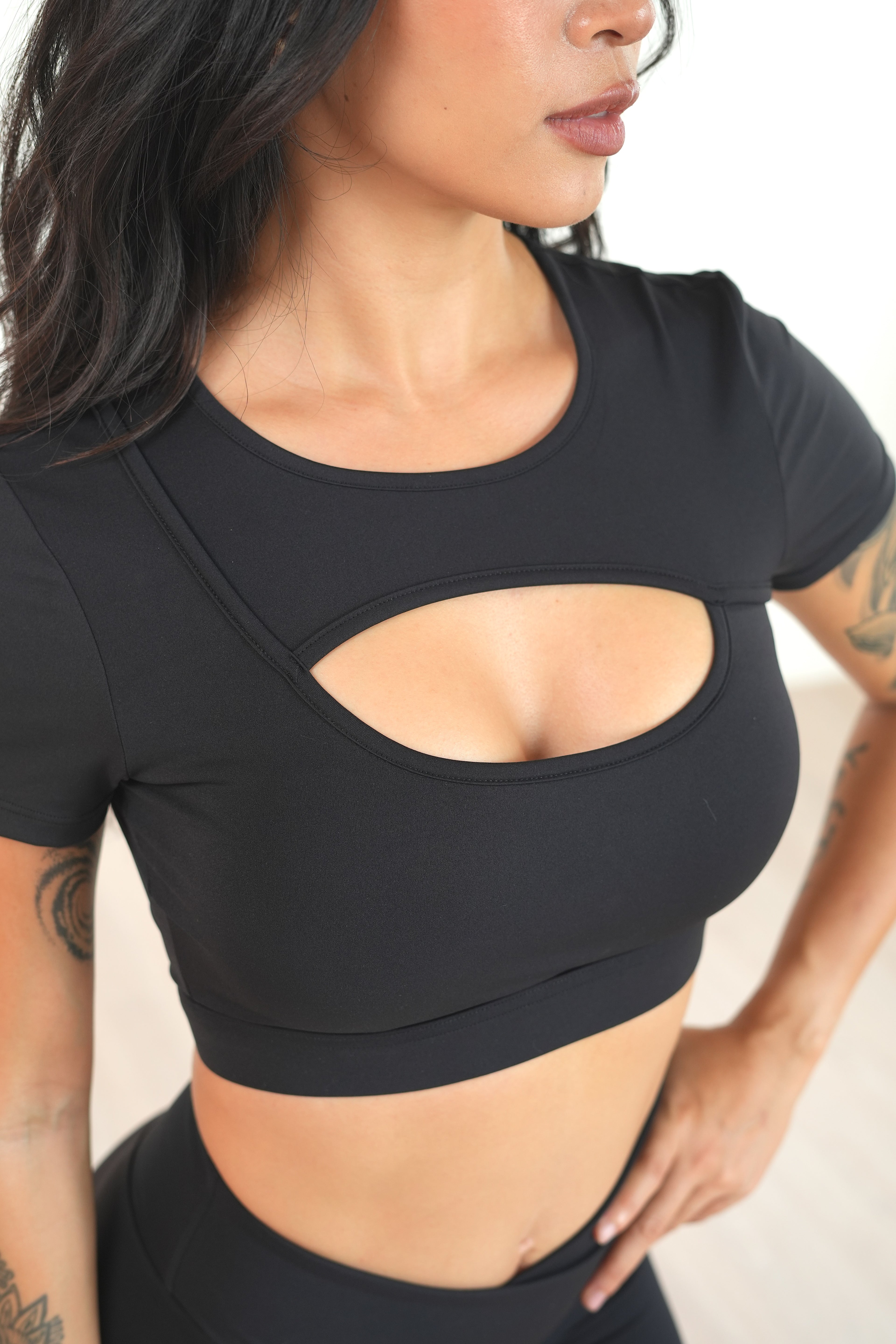 Cut Out Set