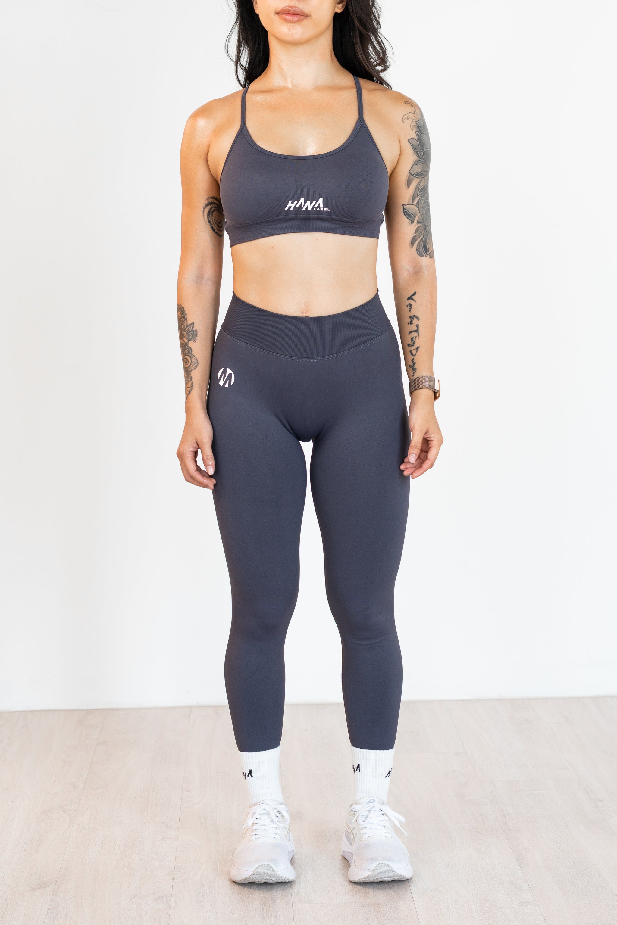 Essential Legging (quần dài)