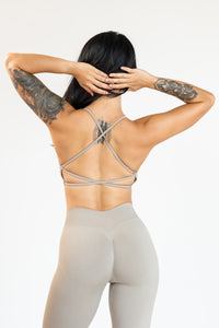 Essential Bra (áo ngực)