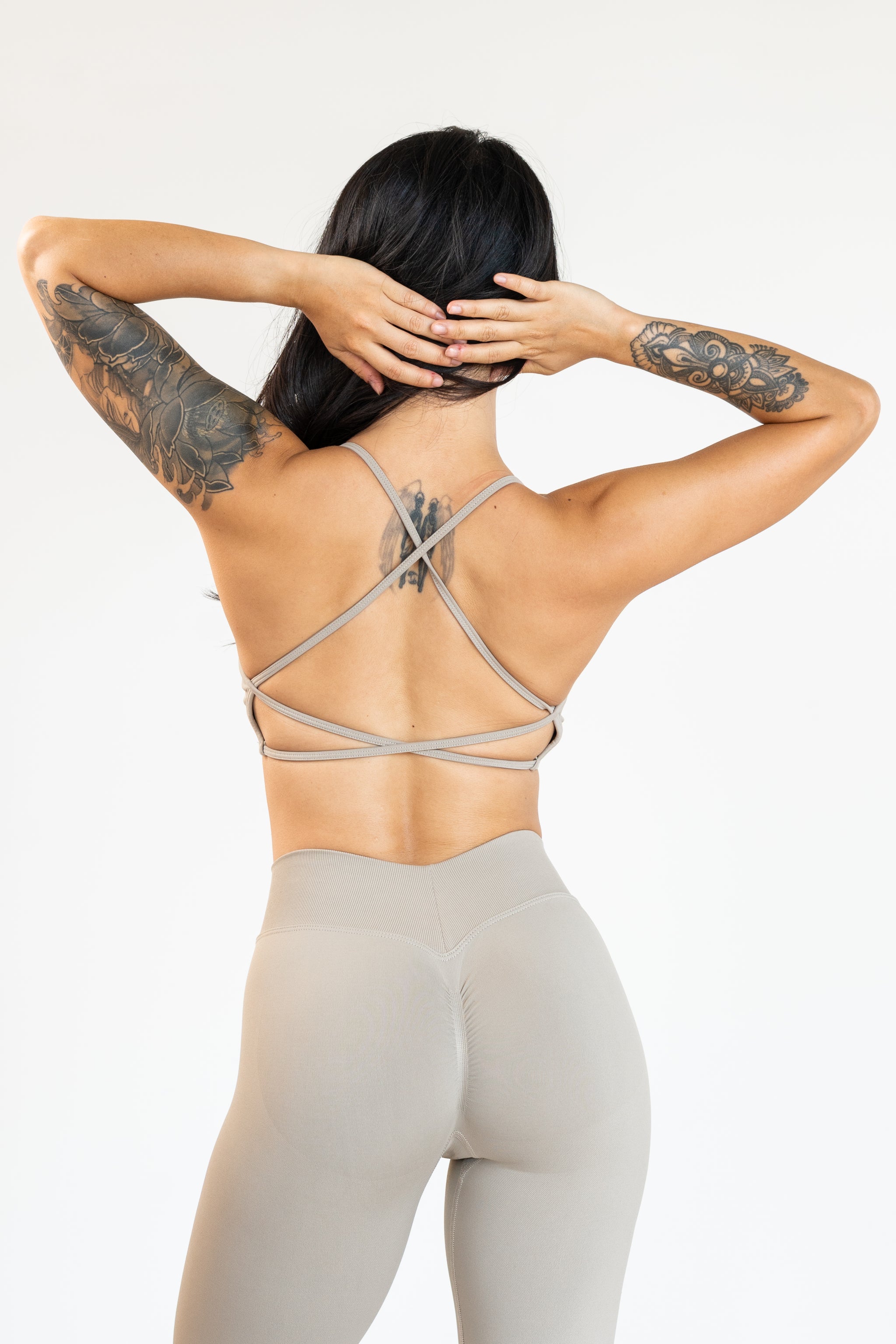 Essential Bra (áo ngực)