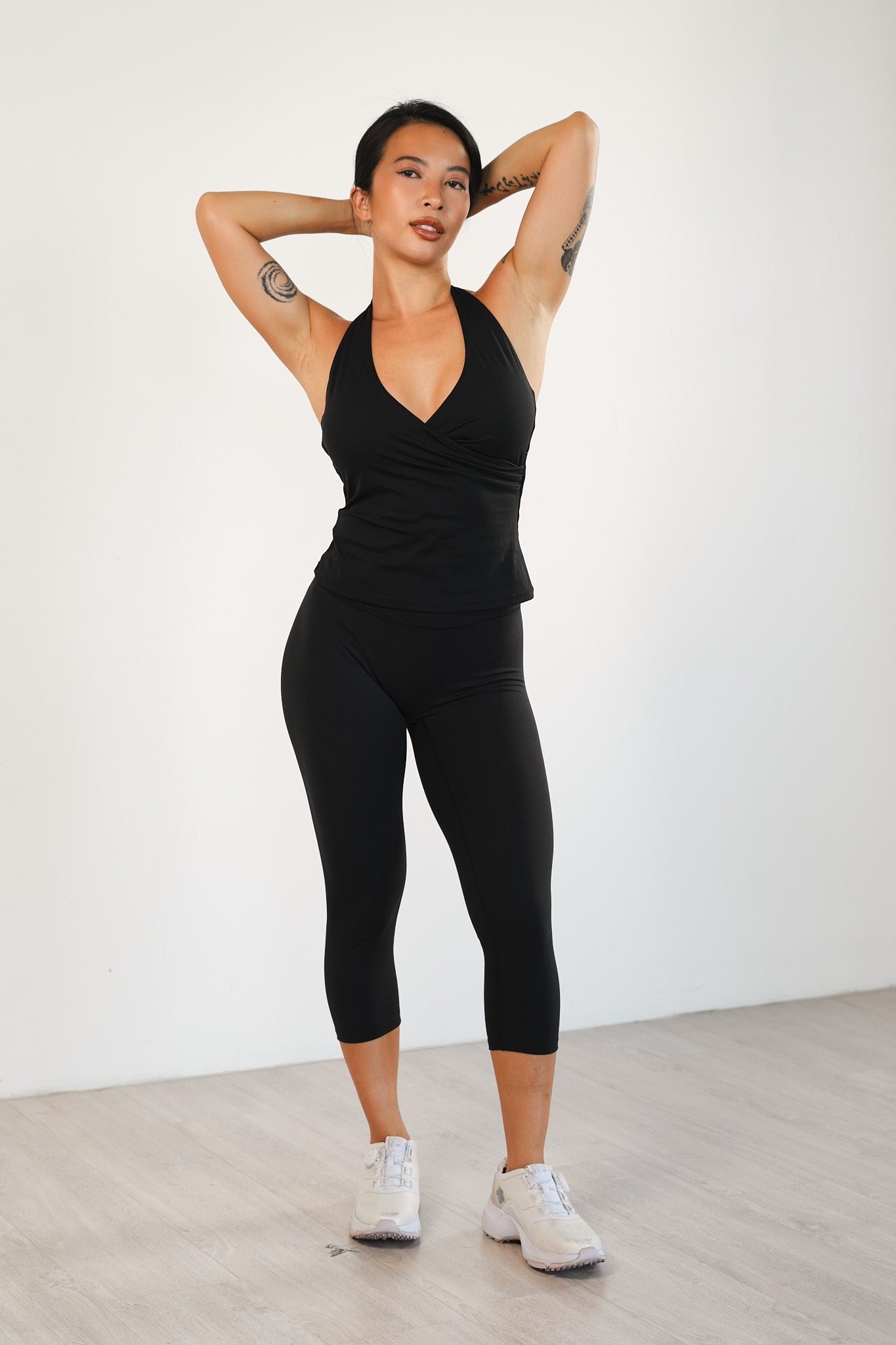 Áo 20S Halter - Midnight Black